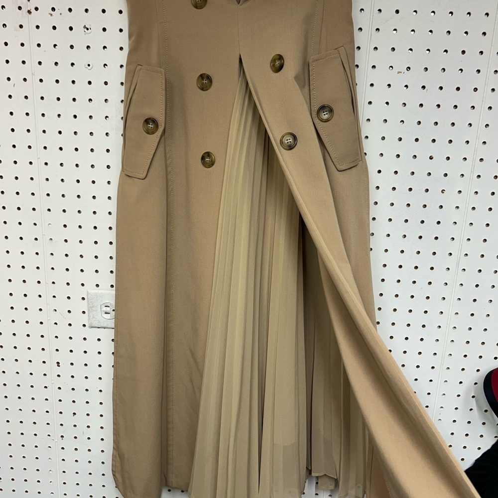 Fray I.D Chic Tan Pleated Women's  Skirt - Picture 3 of 11